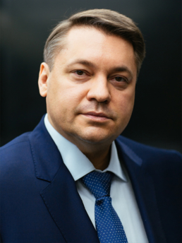 Александр Назаров приступил к исполнению своих обязанностей 4 марта 2014 года. При этом он сохранил за собой посты председателя в советах директоров холдинга «РТ-Биотехпром» и Концерна «Калашников».