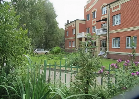 Москва, п.Краснопахорское, с. Красная Пахра, ул.Березовая, д.3, кв.1, квартира  этаж -2  ОП = 146 кв.м, Цена : 5.775.322 руб. (продажа)