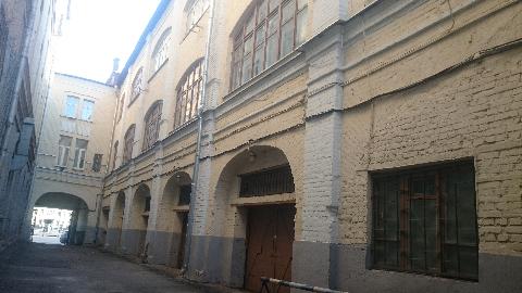 Москва, ул.Болотная, д.14, стр 1,здание под реконструкцию 1258,2 кв.м, Цена : 136.381.000 руб.(продажа)