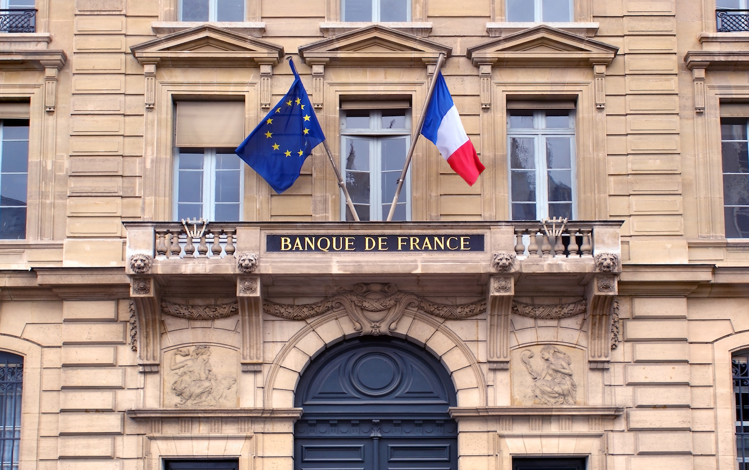 ЦБ Франции, Швейцарский инновационный центр и Национальный банк Швейцарии  завершили тестирование трансграничных платежей в цифровых евро и швейцарском франке.