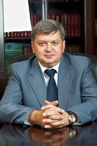 Минэкономразвития также перейдут функции по выработке государственной политики и нормативно-правовому регулированию в сфере официального статистического учета.