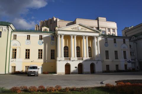 Москва , пл. Смоленская-Сенная, д. 30, ЧАСТЬ ЗДАНИЯ площадью  3 010,1 кв. м, Цена : 750.000.000 руб. (продажа)