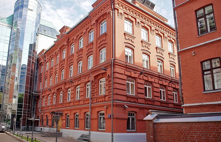 Москва, пер. Голутвинский 3-й, д.10, стр.6, БЦ «Голутвинская слобода» 1698,8 кв.м, Цена : 780.000.000 руб. (продажа)