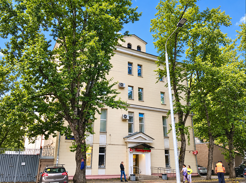 Нежилое здание 3195 кв.м с участком 1798 кв.м, переулок Пересветов, вл. 8 , Цена : 325.890.000 руб. (продажа)