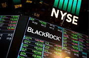 BlackRock корректирует курс: уход в короткие казначейские облигации США и пять криптовалют в зоне особого внимания